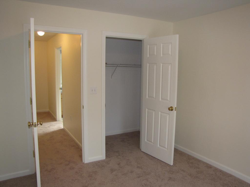 316 Mammoth Road, Unit 1 Manchester, NH 03103 - Photo 11 of 20 Gallery Image 11