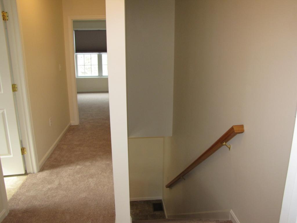316 Mammoth Road, Unit 1 Manchester, NH 03103 - Photo 13 of 20 Gallery Image 13