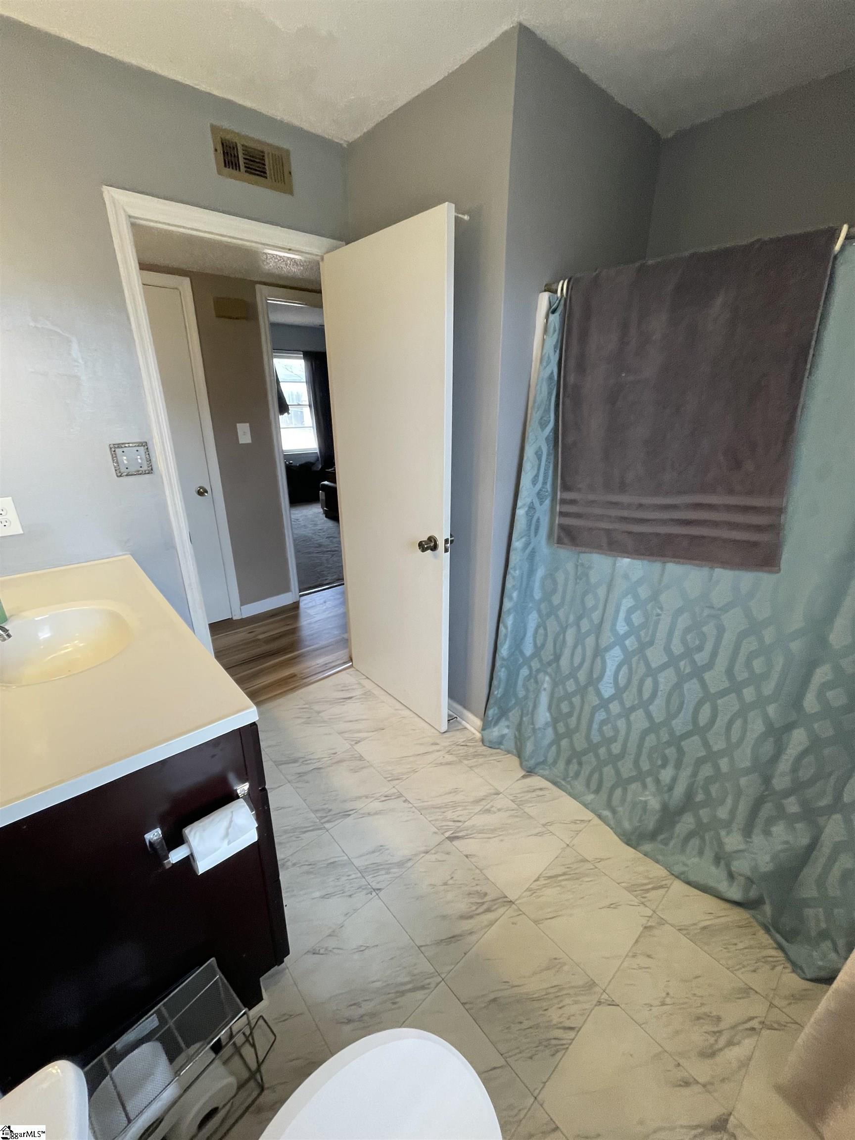 108 Strawberry Drive Inman, SC 29349 - Photo 13 of 18 Gallery Image 13