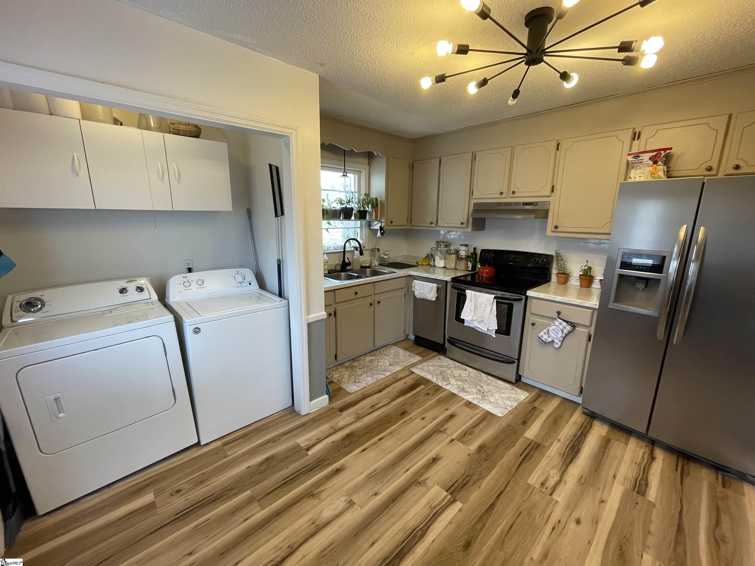 108 Strawberry Drive Inman, SC 29349 - Photo 6 of 18 Gallery Image 6