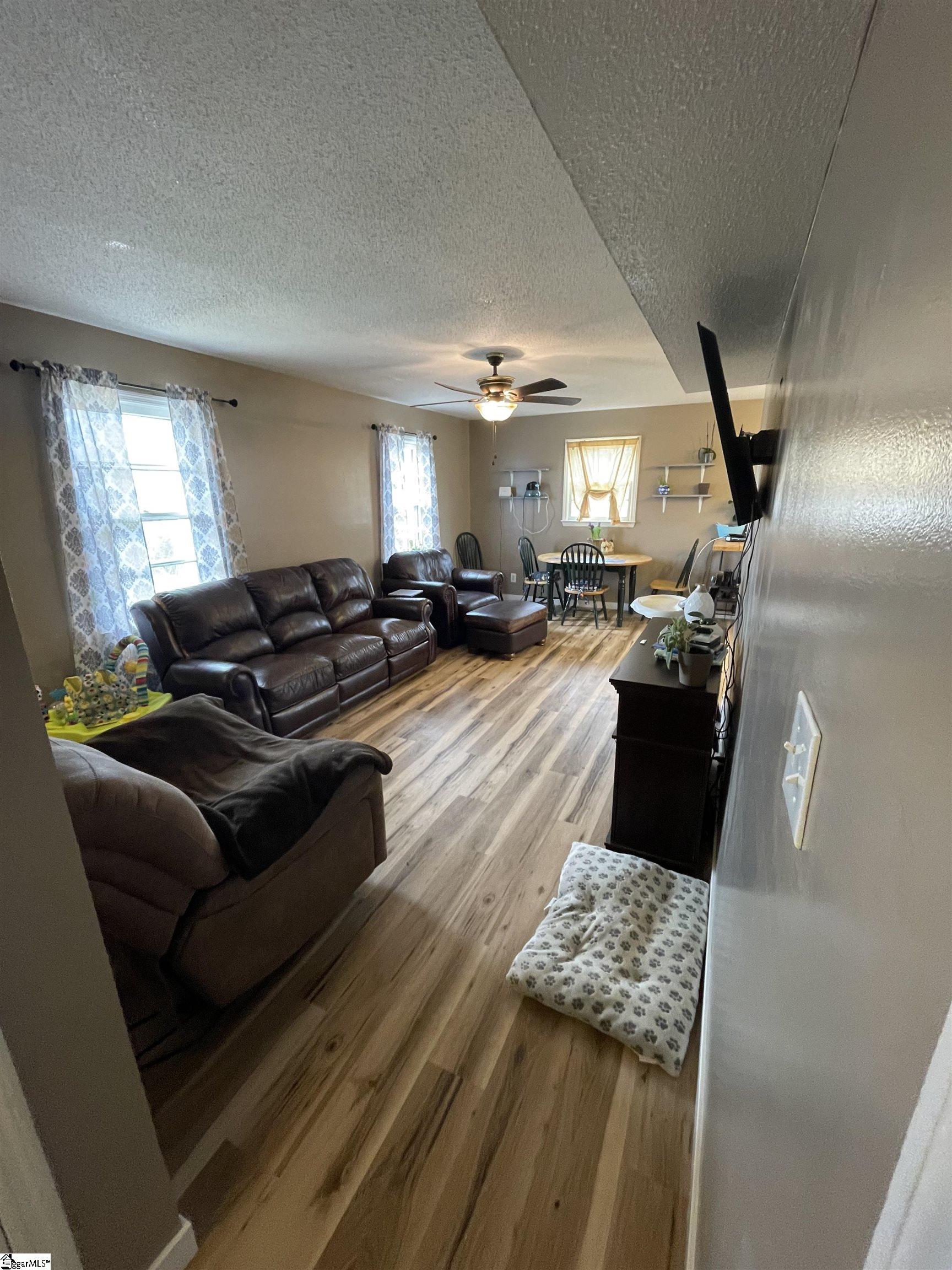 108 Strawberry Drive Inman, SC 29349 - Photo 9 of 18 Gallery Image 9
