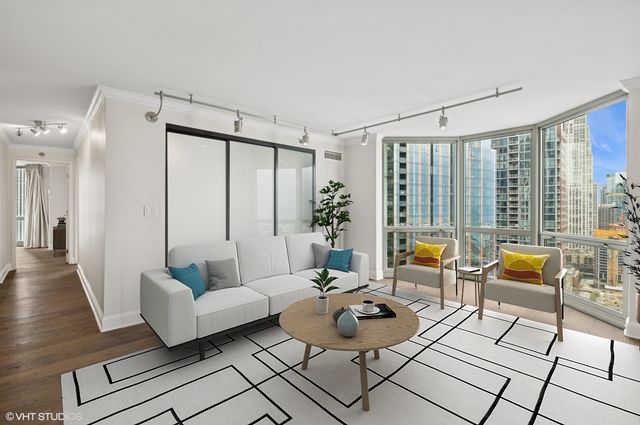 $525,000 | 195 North Harbor Drive, Unit 2908, Chicago, IL 60601
