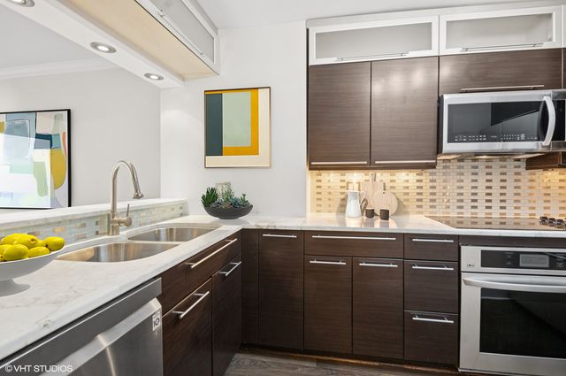 $525,000 | 195 North Harbor Drive, Unit 2908, Chicago, IL 60601