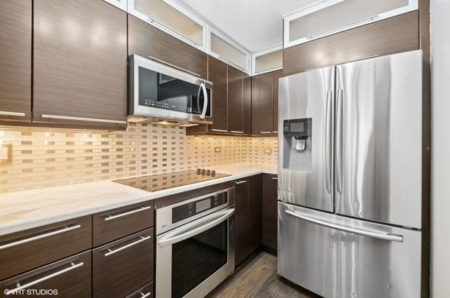 $525,000 | 195 North Harbor Drive, Unit 2908, Chicago, IL 60601