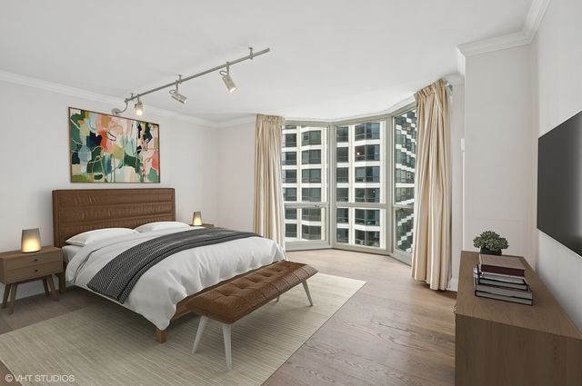 $525,000 | 195 North Harbor Drive, Unit 2908, Chicago, IL 60601