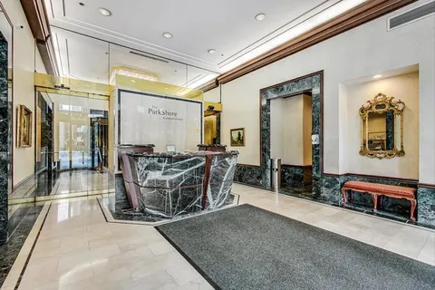 $565,000 | 195 North Harbor Drive, Unit 2908, Chicago, IL 60601