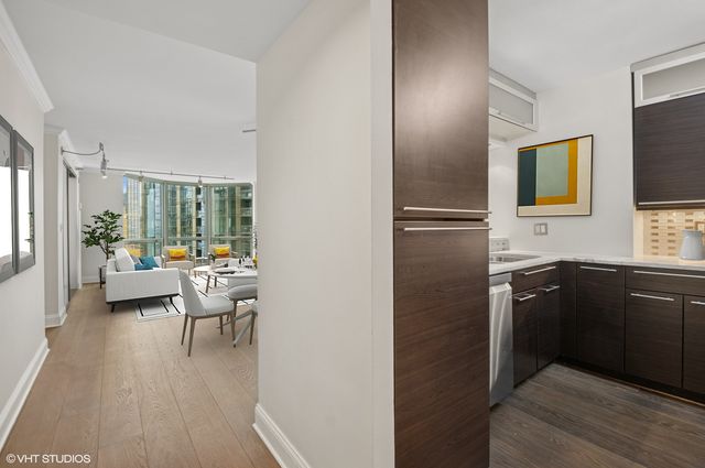 $525,000 | 195 North Harbor Drive, Unit 2908, Chicago, IL 60601