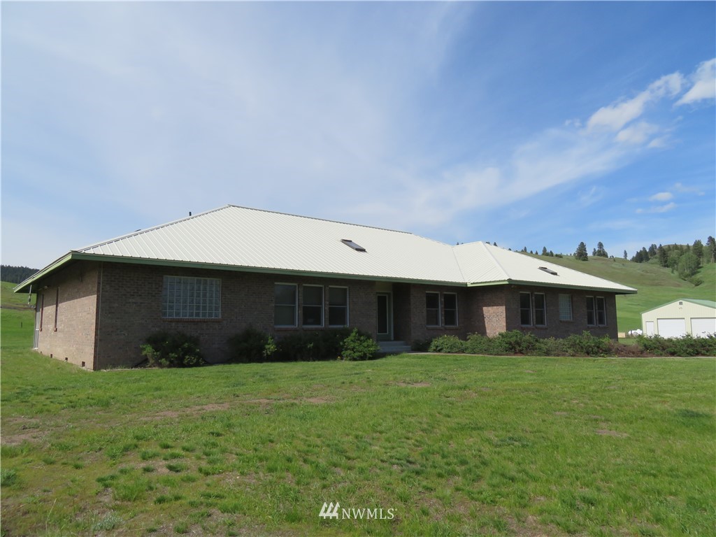 1 Cottonwood Road Republic, WA 99166 - Photo 1 of 25 Gallery Image 1