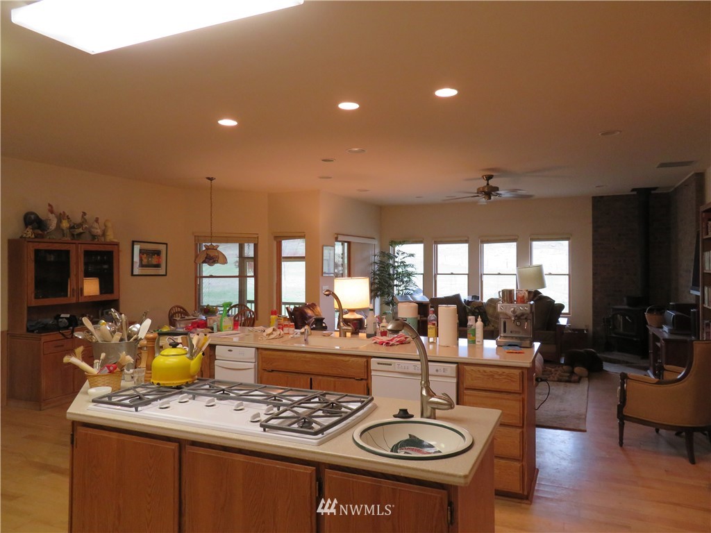 1 Cottonwood Road Republic, WA 99166 - Photo 3 of 25 Gallery Image 3