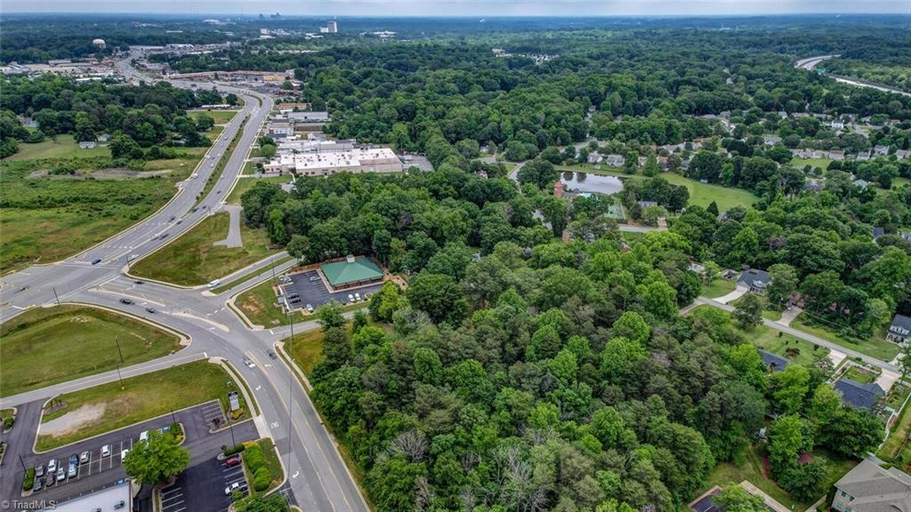 5003 High Point Road Greensboro, NC 27407 - Photo 3 of 6 Gallery Image 3