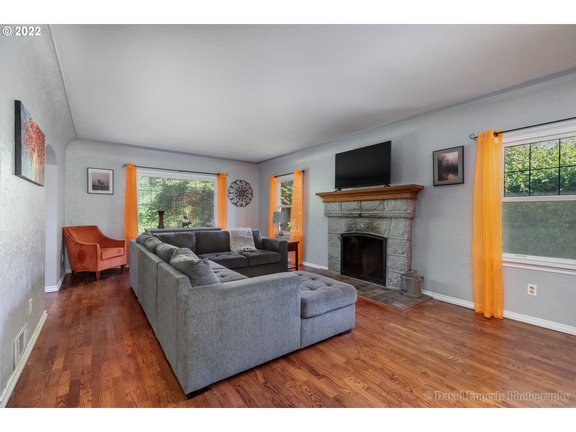 33986 Pittsburg Road St. Helens, OR 97051 - Photo 6 of 32 Living Room