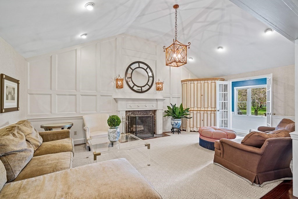 96 Indian Spring Road Milton, MA 02186 - Photo 7 of 27 Gallery Image 7