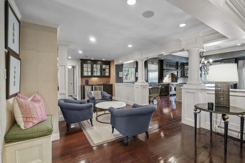 96 Indian Spring Road Milton, MA 02186 - Photo 8 of 27 Gallery Image 8