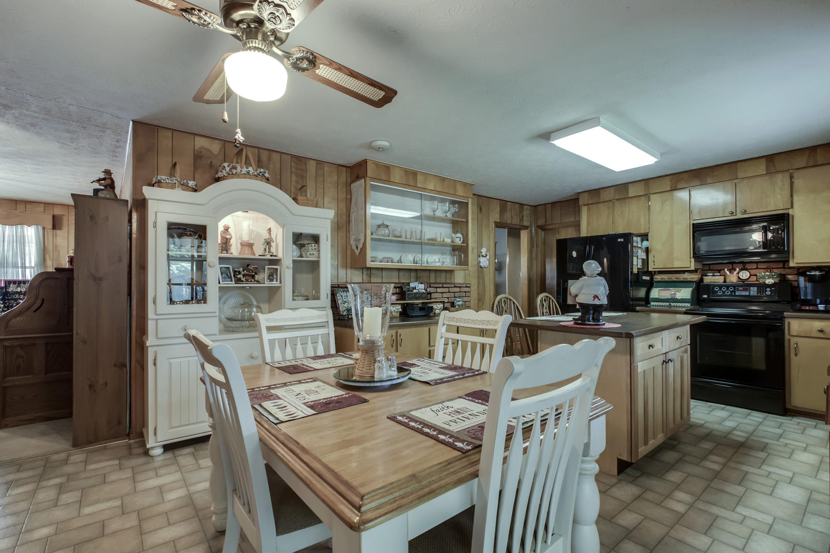 1038 Kirk Road Greenback, TN 37742 - Photo 16 of 40 16_KirkRoad_1038_Breakfast03