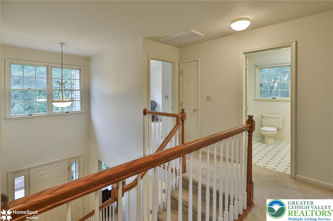 4070 Ross Road Bethlehem, PA 18020 - Photo 29 of 59