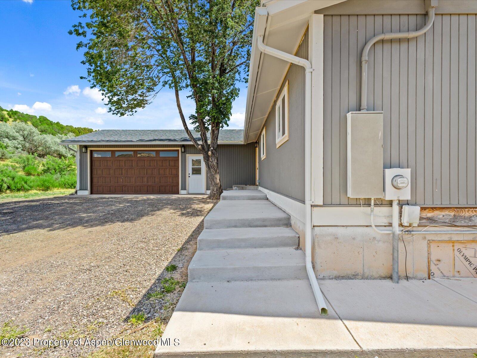 467 297 County Road Rifle, CO 81650 - Photo 32 of 33 Front Porch
