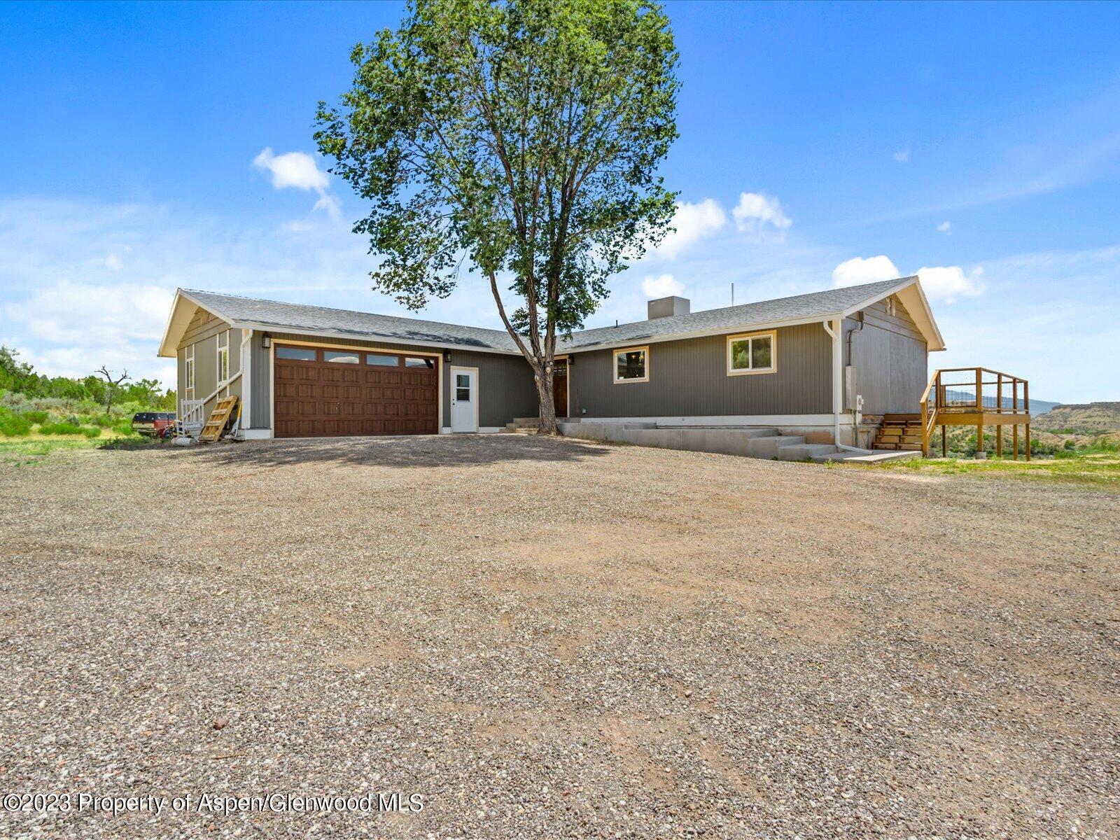 467 297 County Road Rifle, CO 81650 - Photo 5 of 33 Driveway