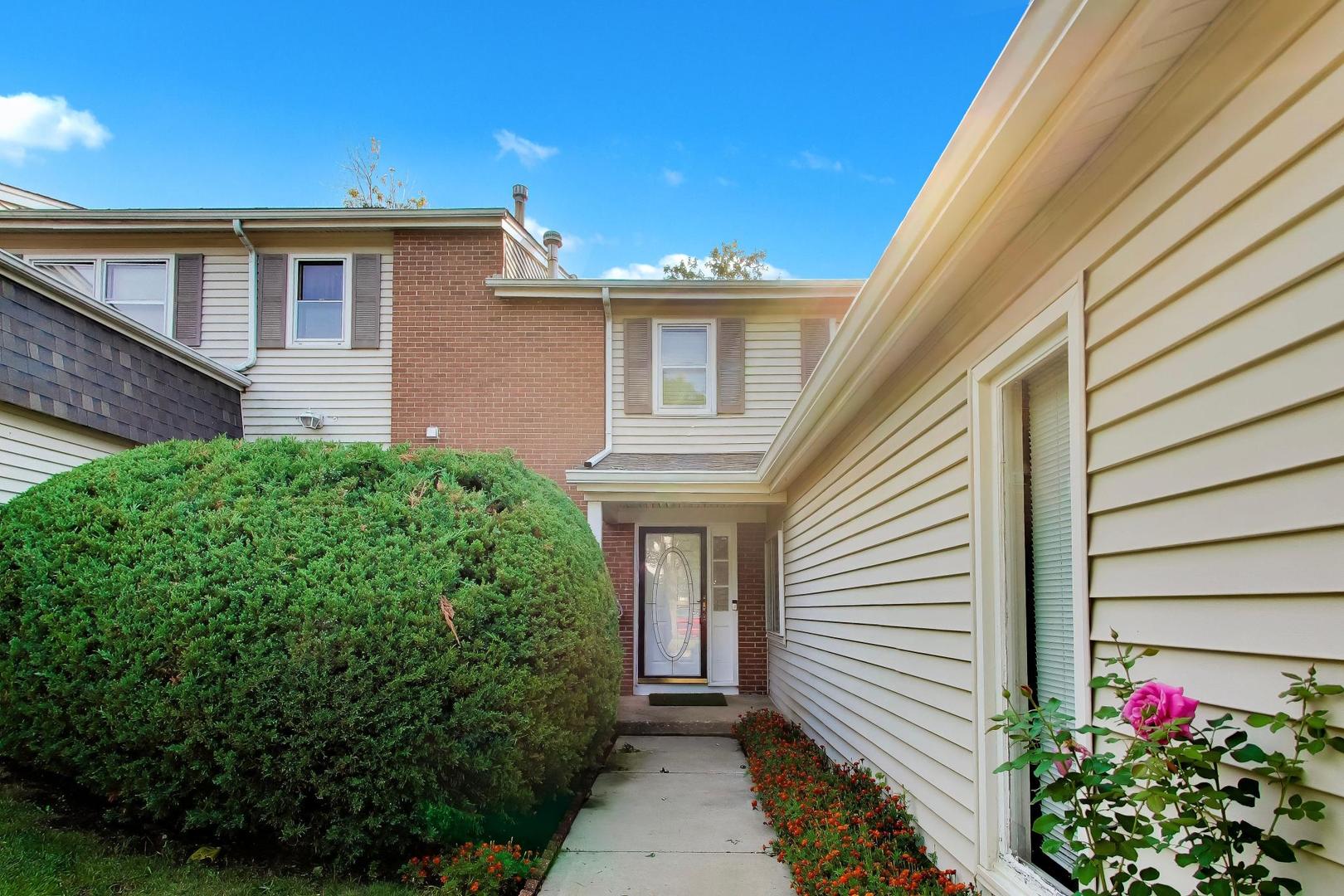 547 Norman Road Bolingbrook, IL 60440 - Photo 1 of 21 Gallery Image 1