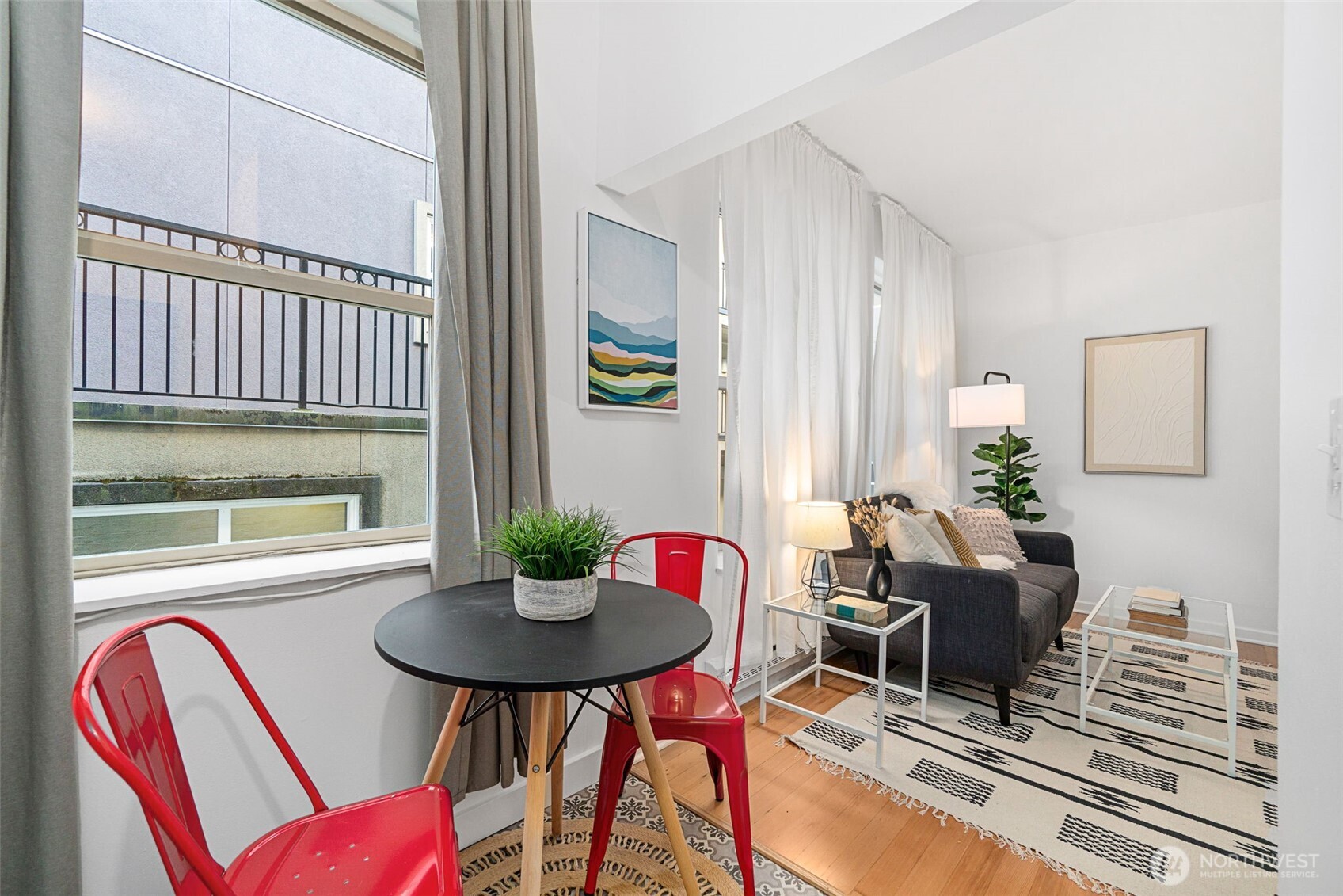 7 Harrison Street, Unit 26 Seattle, WA 98109 - Photo 15 of 30