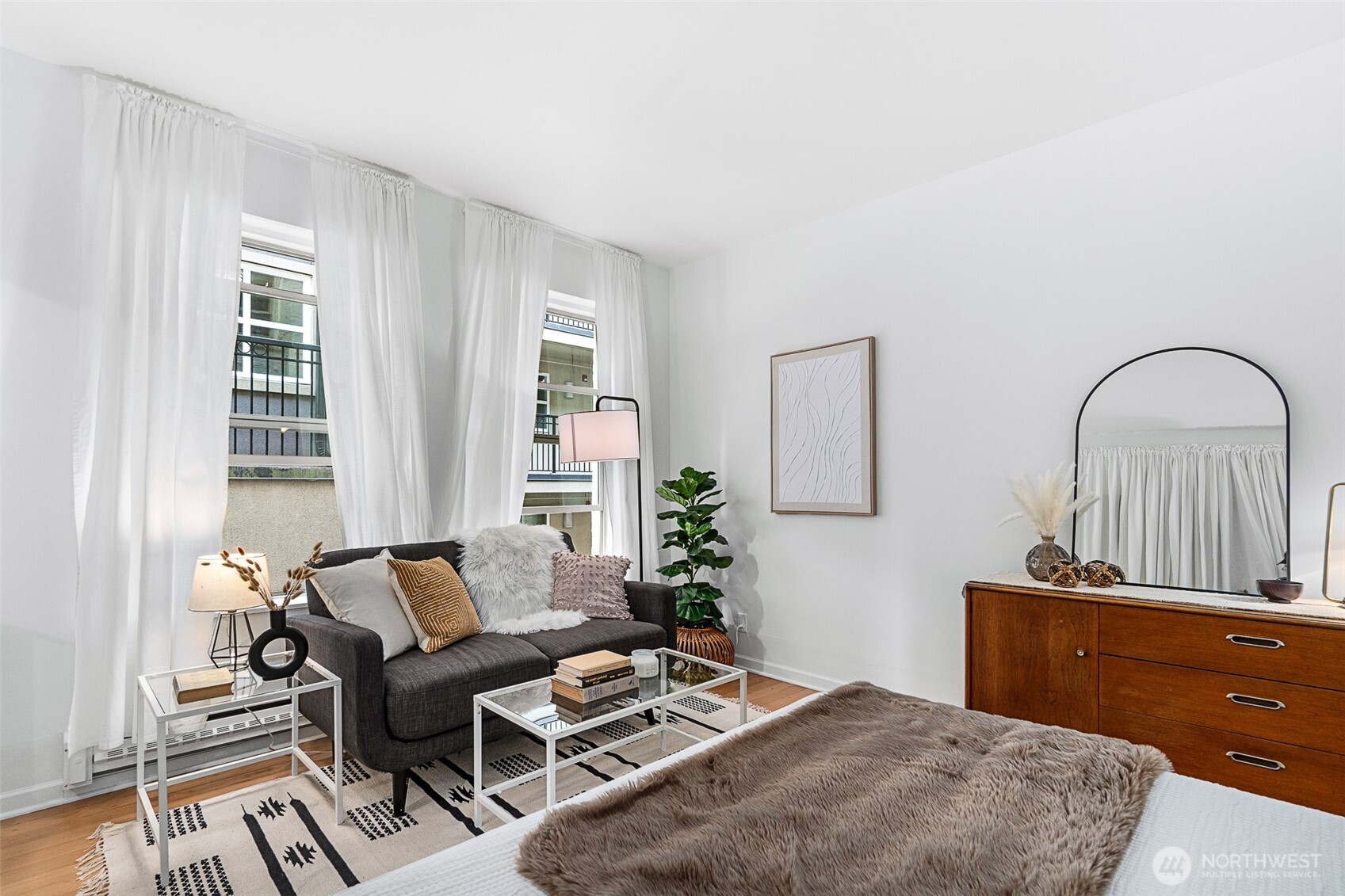 7 Harrison Street, Unit 26 Seattle, WA 98109 - Photo 17 of 30