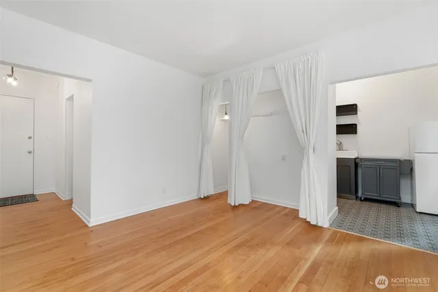 $174,500 | 7 Harrison Street, Unit 26, Seattle, WA 98109