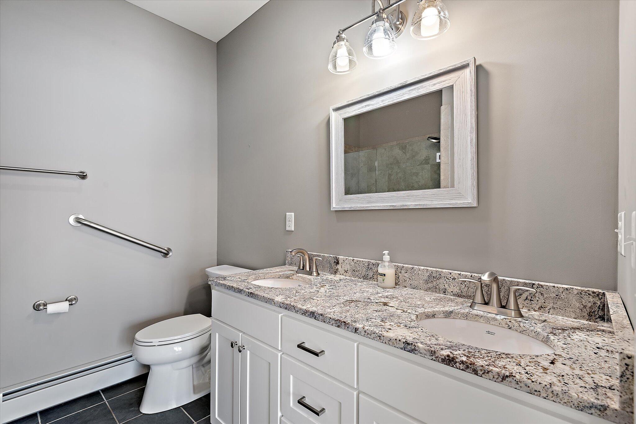 19 Killarney Court Bangor, ME 04401 - Photo 10 of 35 18-19 Killarney Ct
