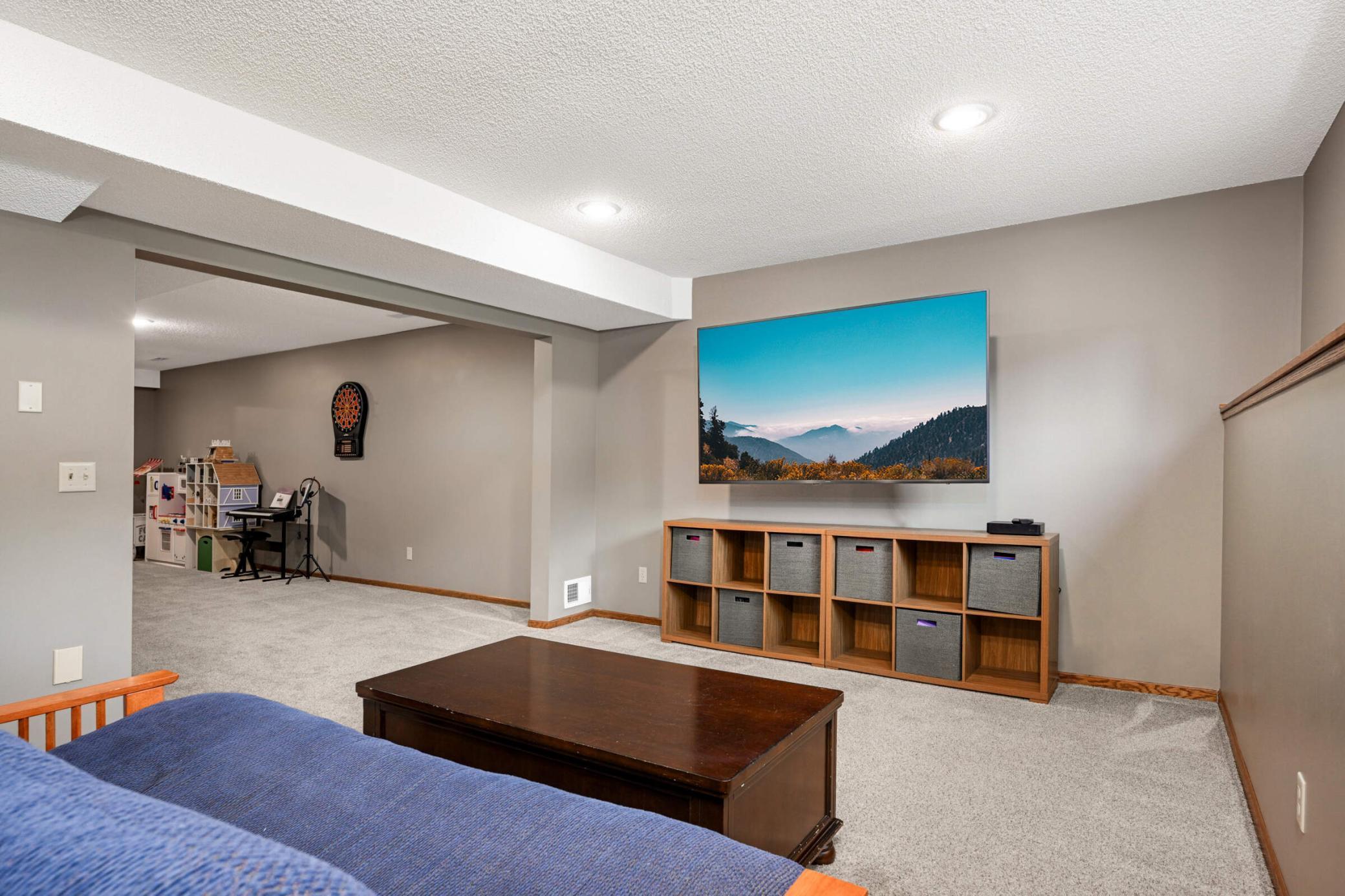 9300 Quinn Road Bloomington, MN 55437 - Photo 45 of 67 Gallery Image 45