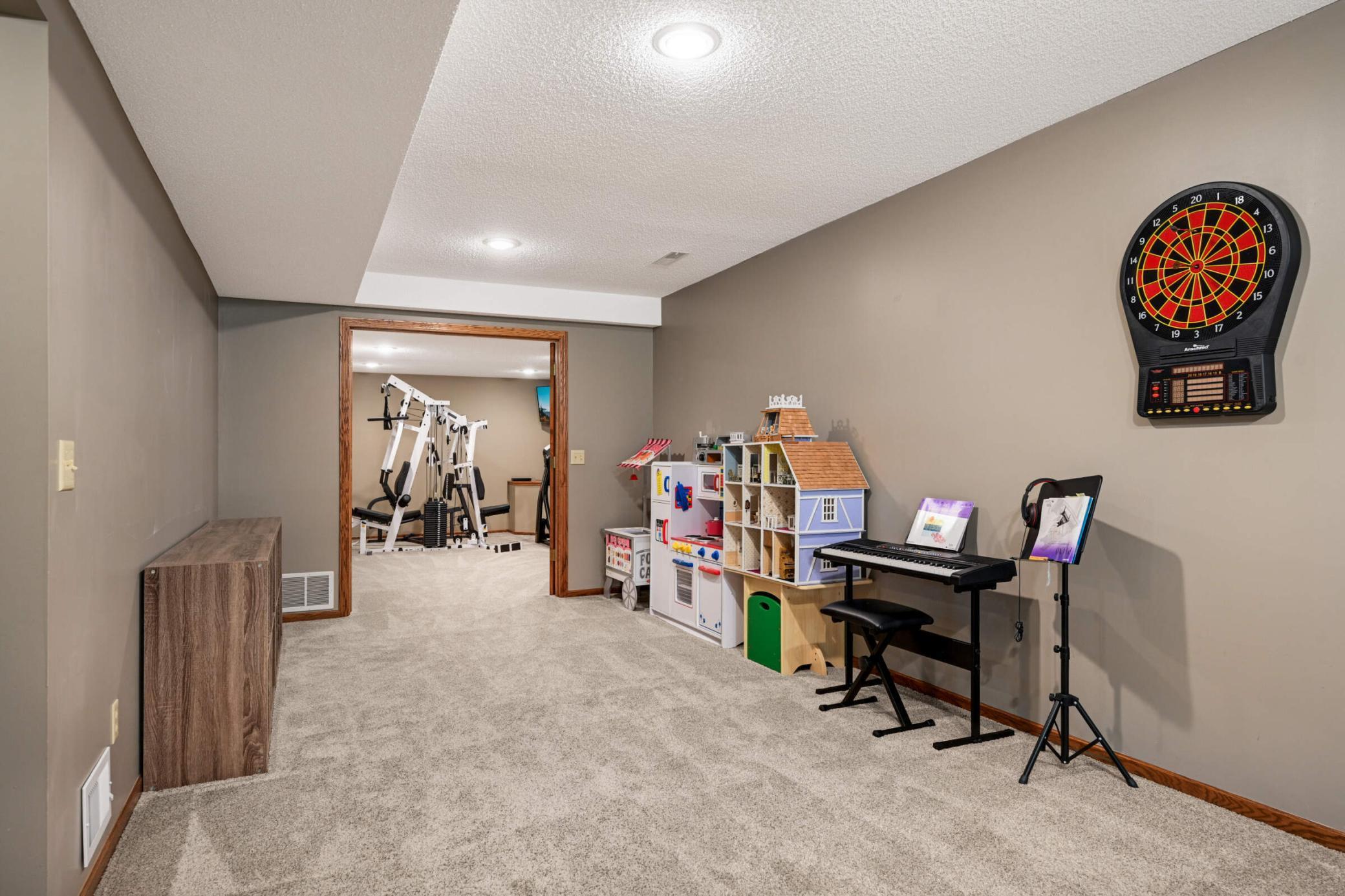 9300 Quinn Road Bloomington, MN 55437 - Photo 48 of 67 Gallery Image 48