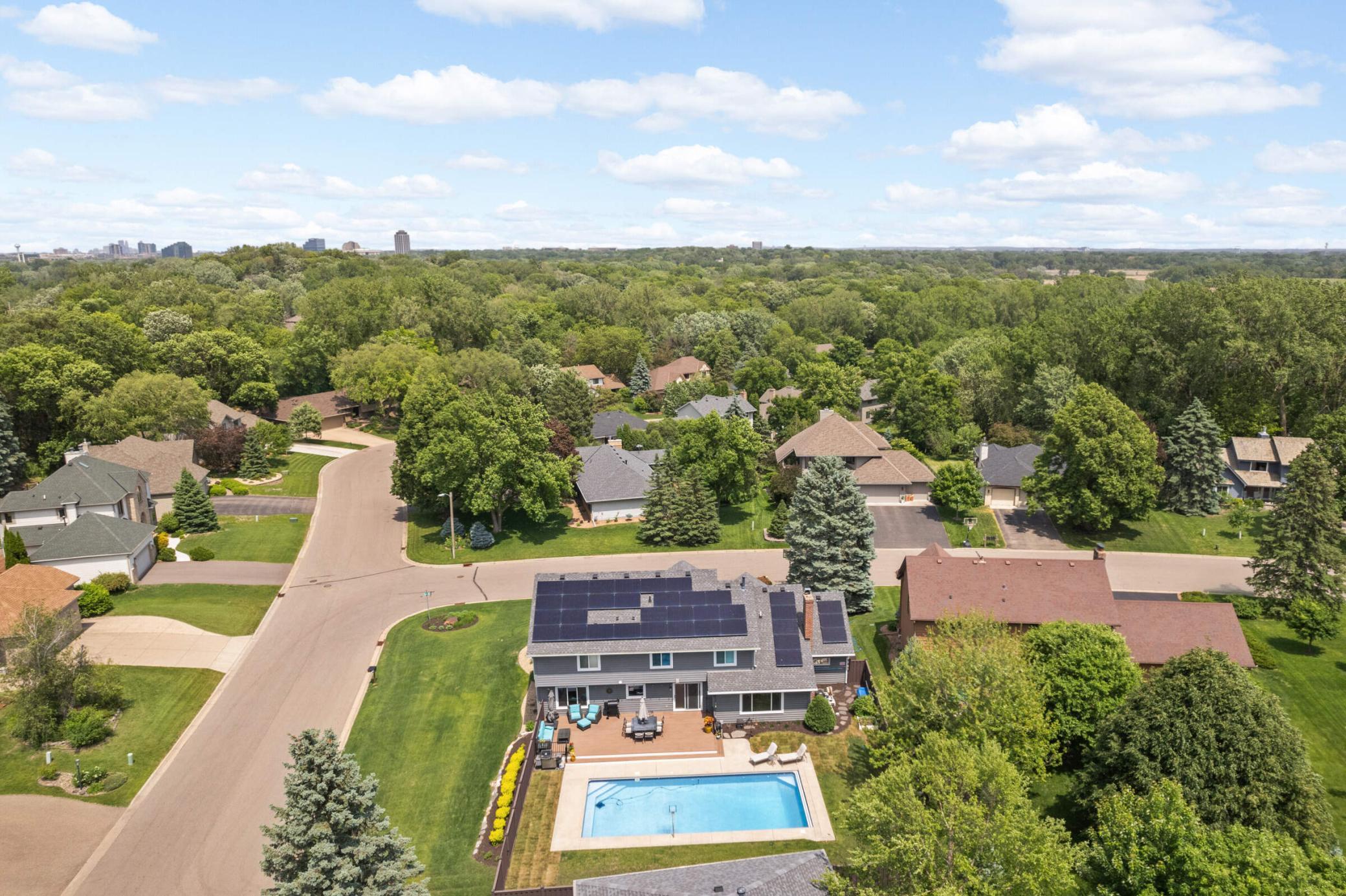 9300 Quinn Road Bloomington, MN 55437 - Photo 59 of 67 Gallery Image 59