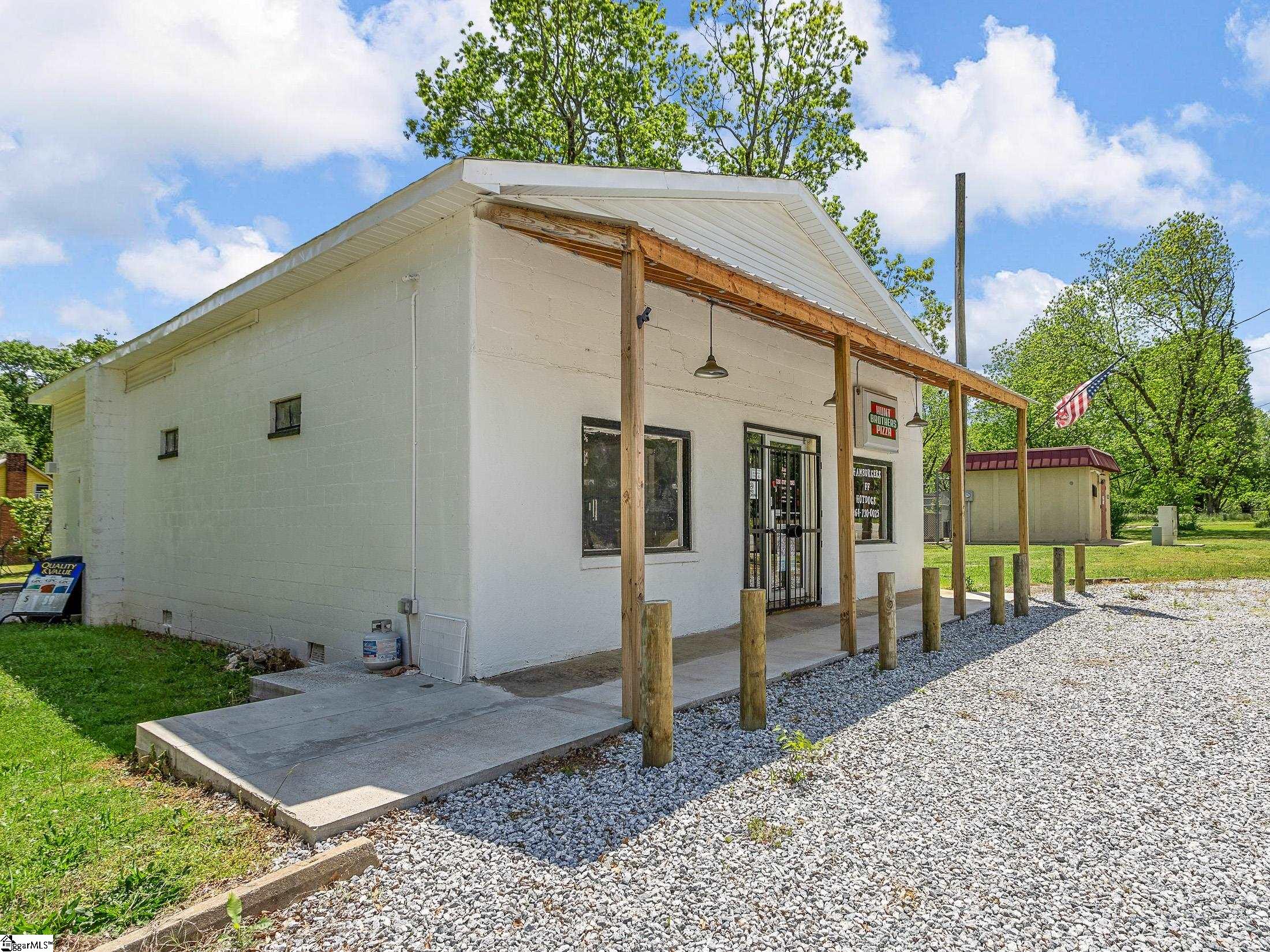 701 Union Highway Cross Anchor, SC 29335 - Photo 2 of 36