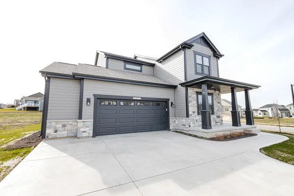 $749,900 | W206-n5693 Muirfield Drive, Menomonee Falls, WI 53051