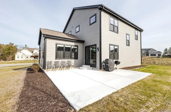 $749,900 | W206-n5693 Muirfield Drive, Menomonee Falls, WI 53051