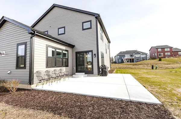 $749,900 | W206-n5693 Muirfield Drive, Menomonee Falls, WI 53051