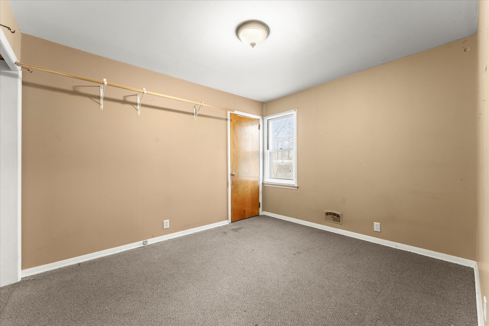 233 East Morris Street Bement, IL 61813 - Photo 11 of 17