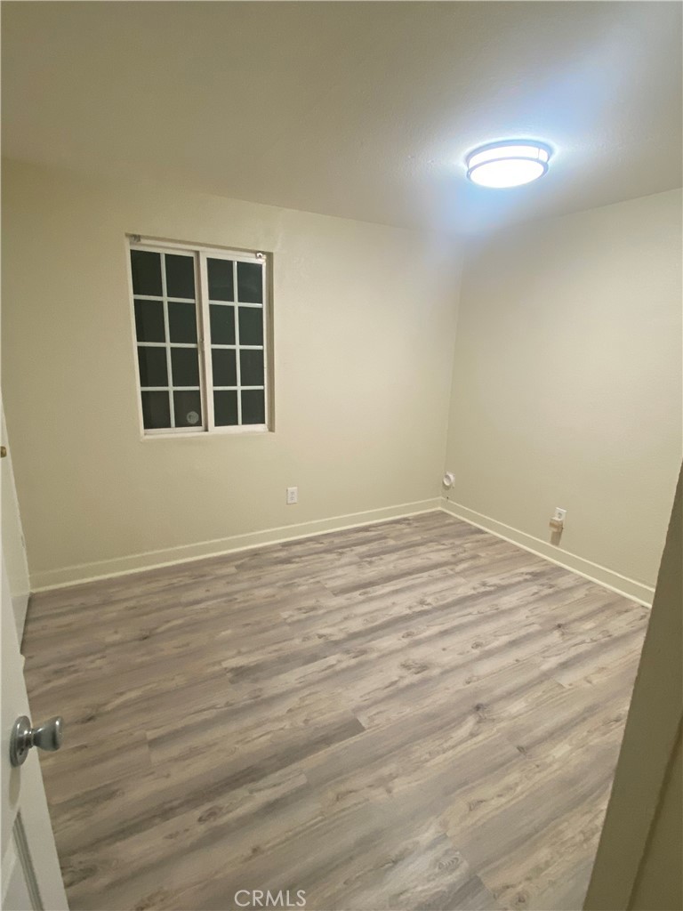 141 Harding Avenue Anaheim, CA 92804 - Photo 4 of 15 Room #1