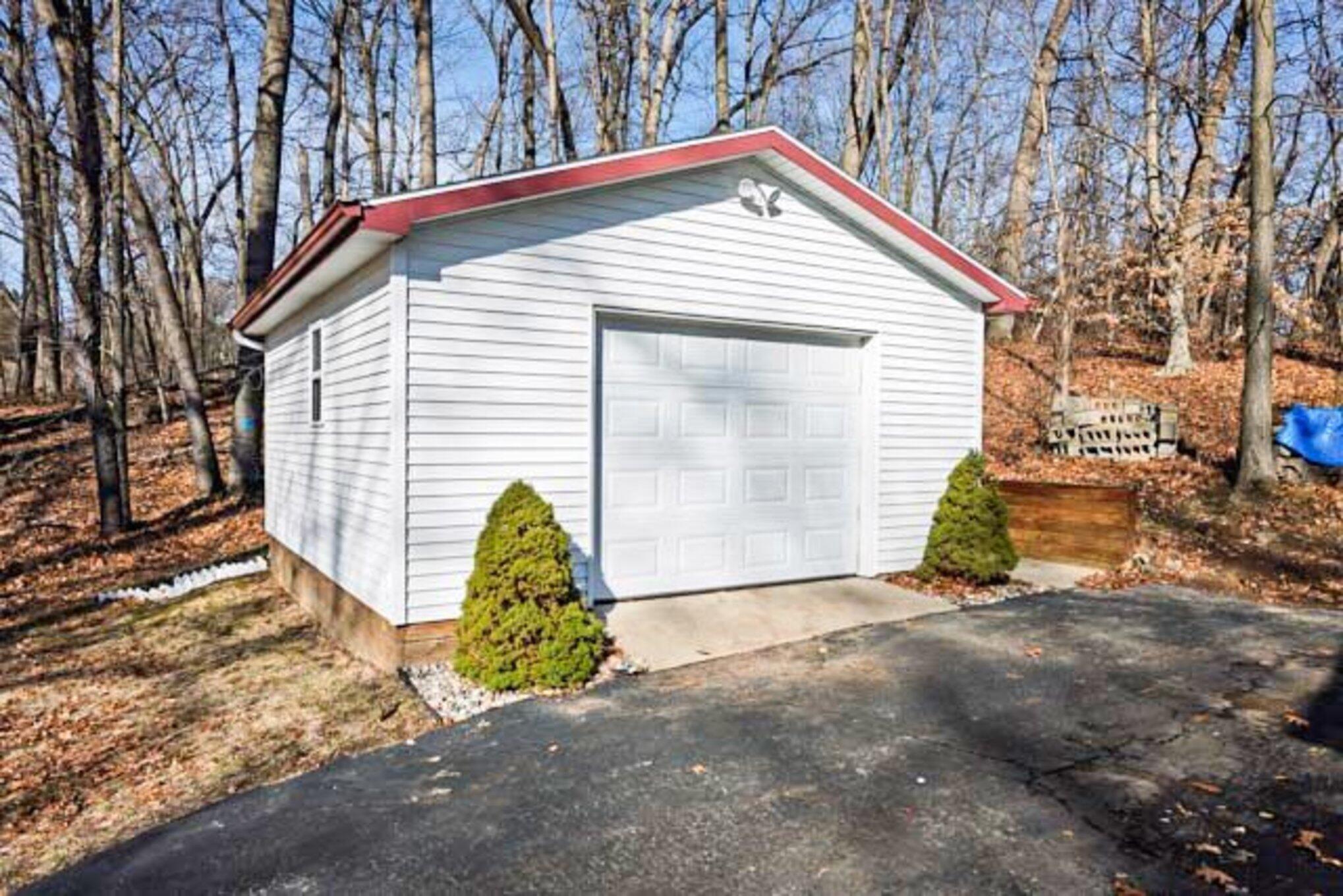 22398 Struwin Road Battle Creek, MI 49017 - Photo 19 of 21 file_9302