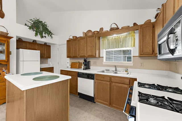 $350,000 | 4014 St Martins Court, Goose Creek, SC 29445