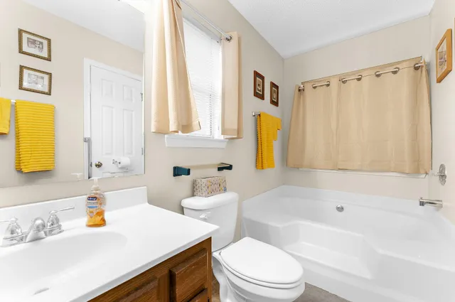 $350,000 | 4014 St Martins Court, Goose Creek, SC 29445