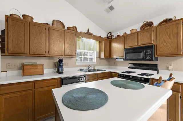 $350,000 | 4014 St Martins Court, Goose Creek, SC 29445