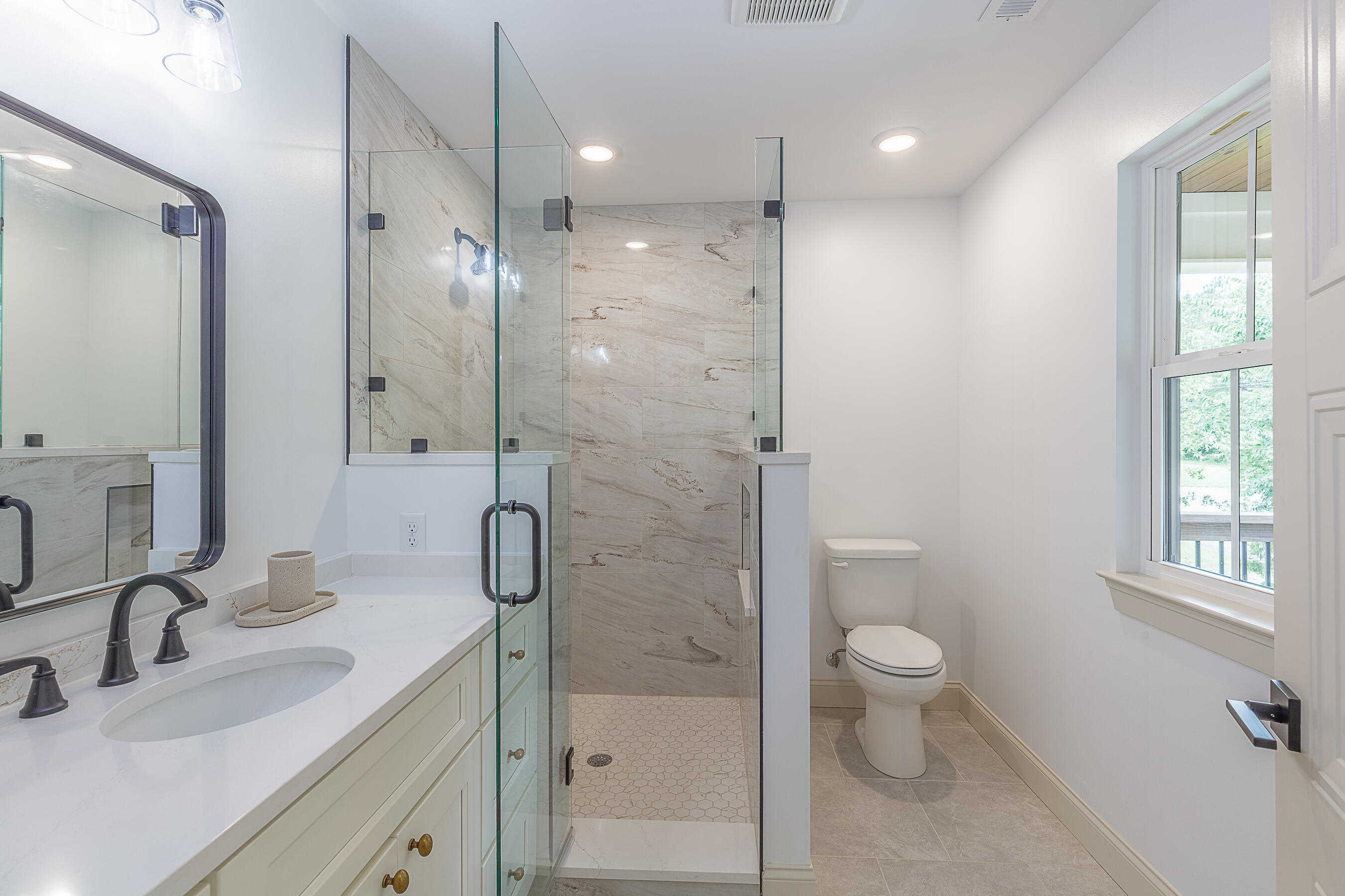 160 Dower Road Chattanooga, TN 37419 - Photo 17 of 32 160 Dower St HD-43