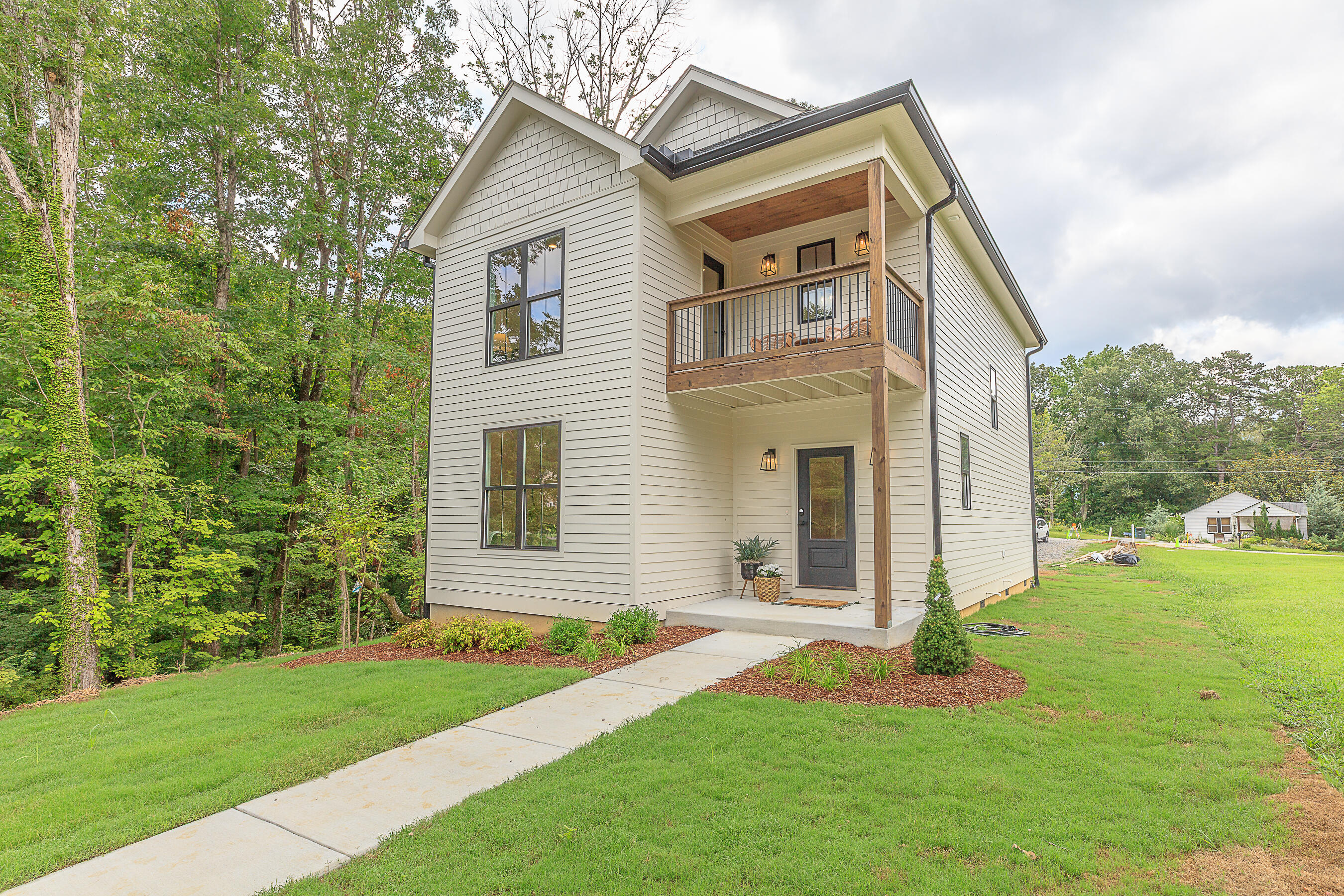 160 Dower Road Chattanooga, TN 37419 - Photo 2 of 32 160 Dower St HD-5