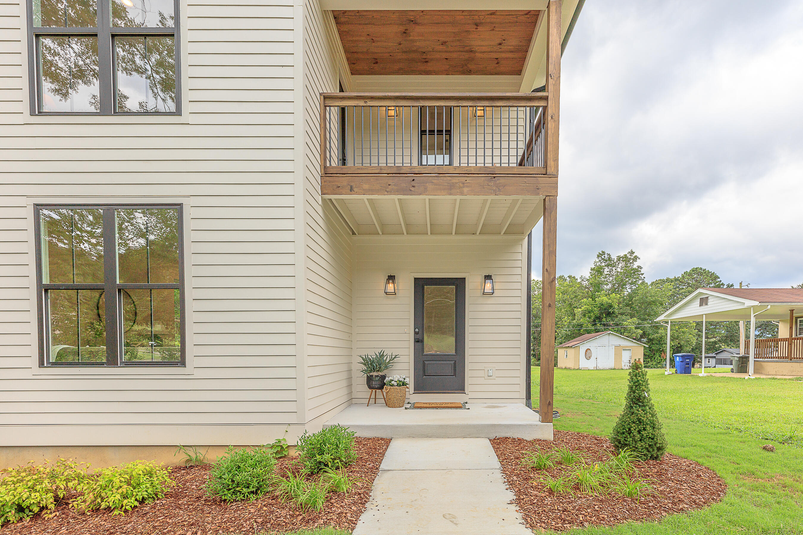 160 Dower Road Chattanooga, TN 37419 - Photo 3 of 32 160 Dower St HD-6