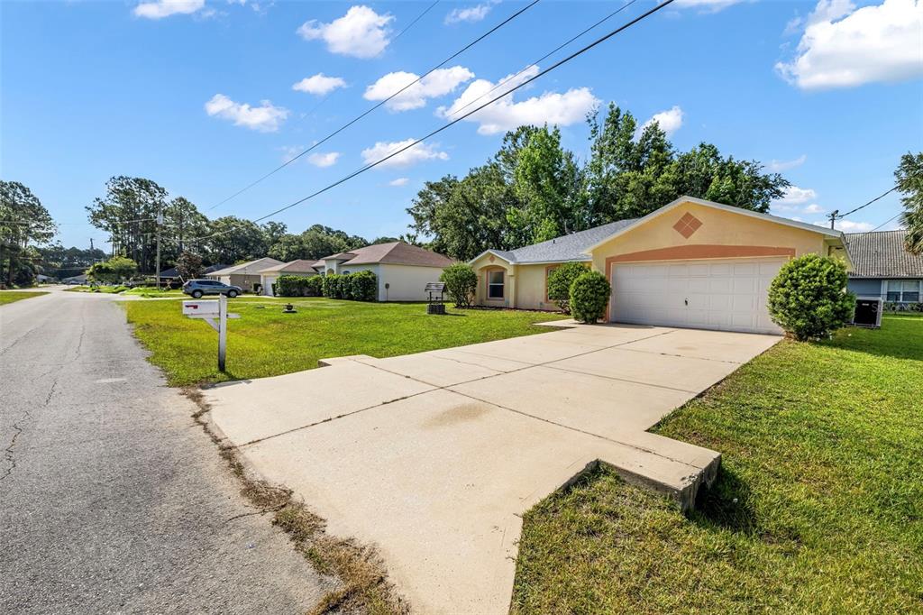 16 Slumber Path Palm Coast, FL 32164 - Photo 4 of 35