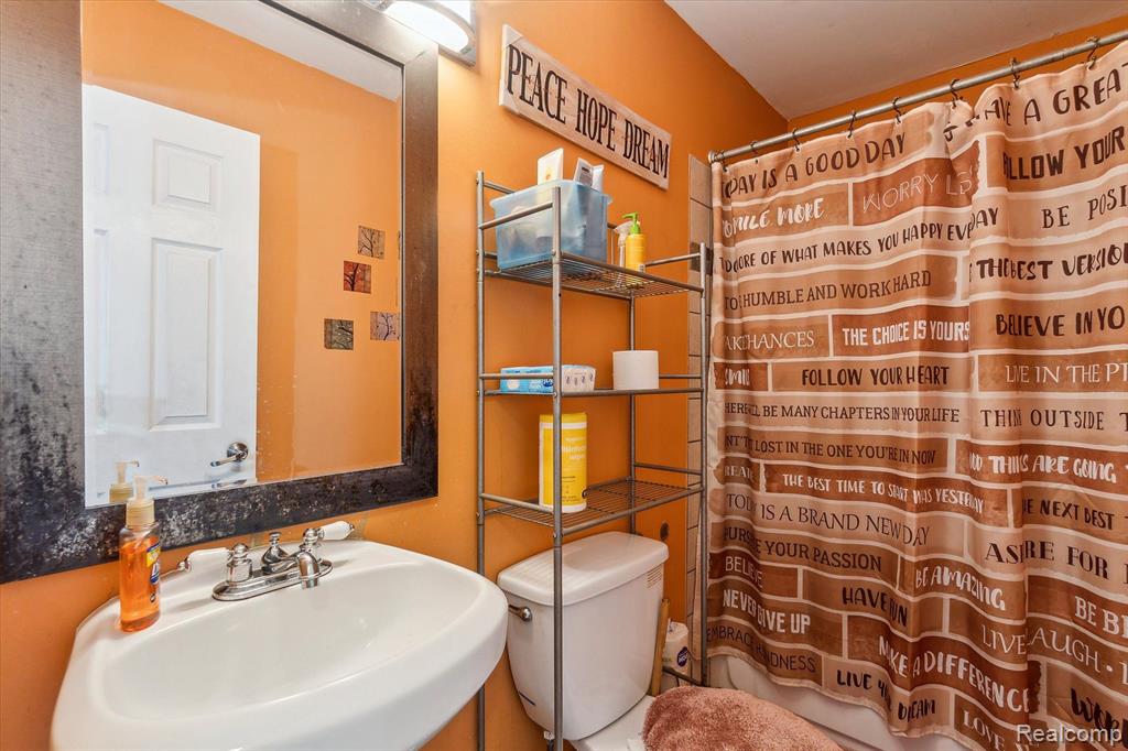3087 Red Barn Road Flint, MI 48507 - Photo 16 of 42