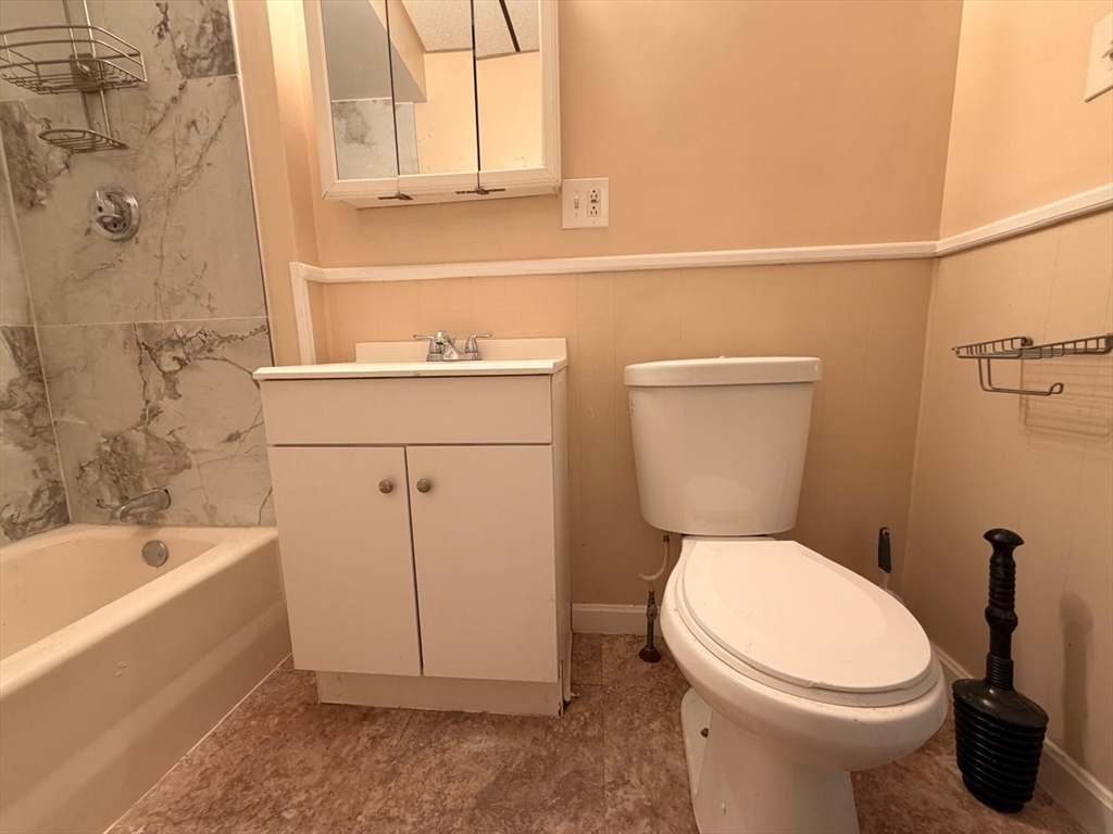 456 County Street, Unit 2 Fall River, MA 02723 - Photo 21 of 24