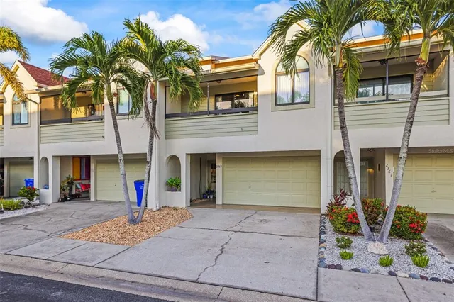 $725,000 | 2363 Hanover Drive, Dunedin, FL 34698