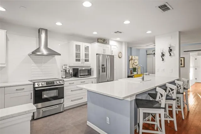 $725,000 | 2363 Hanover Drive, Dunedin, FL 34698