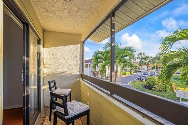 $725,000 | 2363 Hanover Drive, Dunedin, FL 34698