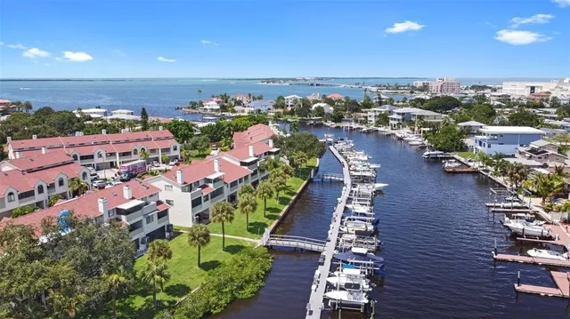 $725,000 | 2363 Hanover Drive, Dunedin, FL 34698