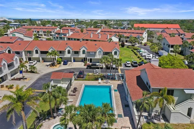 $725,000 | 2363 Hanover Drive, Dunedin, FL 34698